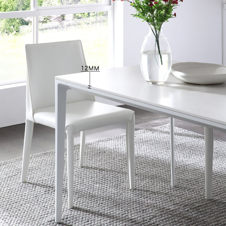 Mesa de comedor blanca de piedra sinterizada contemporánea Mesa de comedor de forma rectangular con 4 patas Base