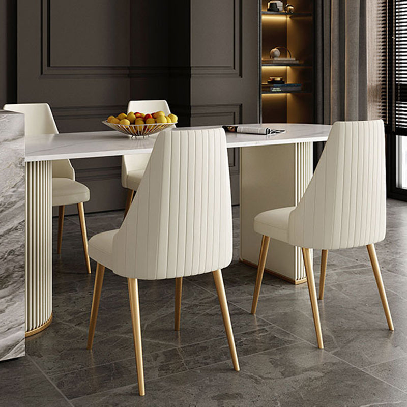 Tavolo da pranzo a forma libera contemporanea in metallo per sala da pranzo
