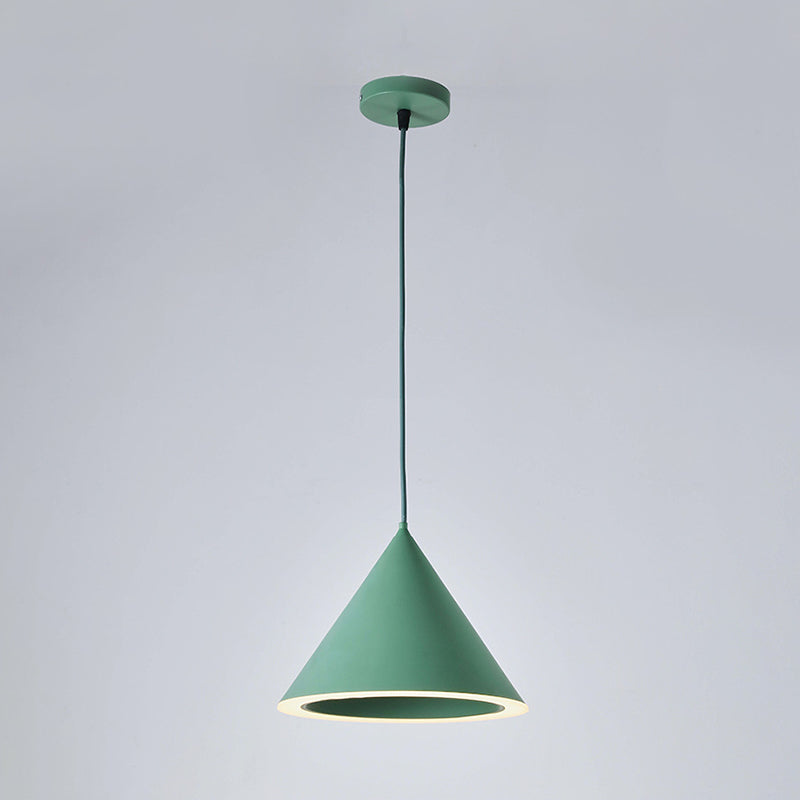 Moderner Stil Anhänger Lichtkegelform Metall 3 Lichter Suspendierung Anhänger