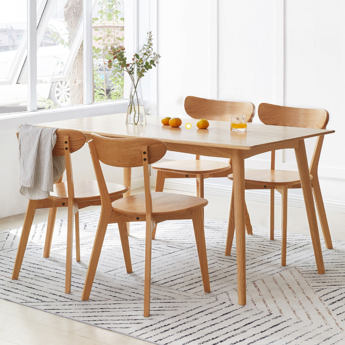 Eigentijdse eettafel eiken stevige houten tafel met 4 poten voor keuken diner eetkamer