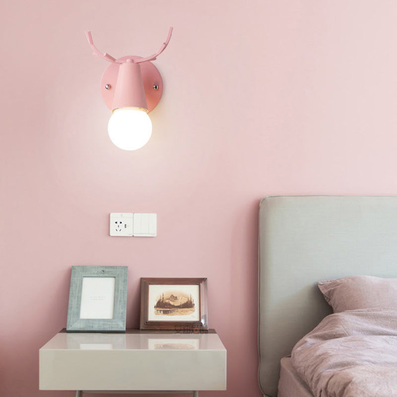 Estilo moderno Luz de lámpara de montaje de pared de 1 luces Lighting de pared de los ciervos de metal