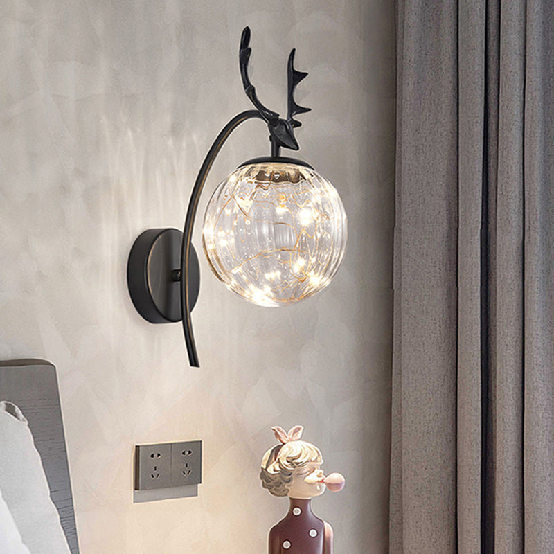 Lampada montata a parete interna da 14 "ad alta semplicità con tonalità di vetro in nero/oro