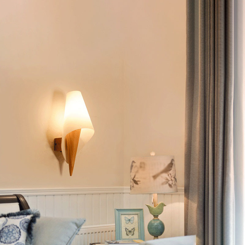 Luci di applique da parete di semplicità contemporanea con arte in legno per camera da letto