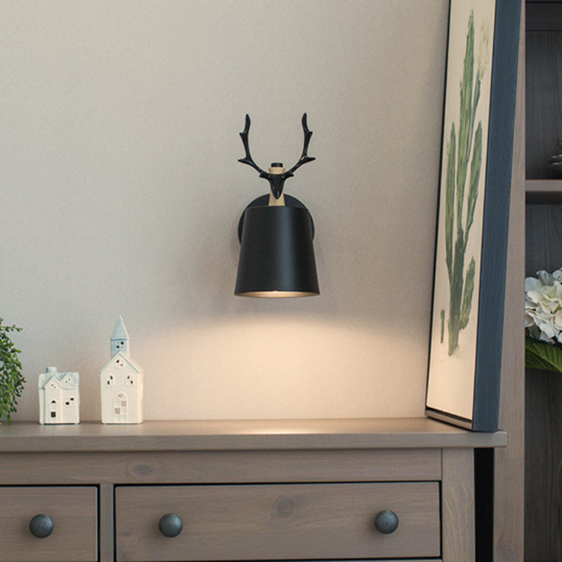 Lámpara de pared de cono simplicidad moderna de metal apliques para sala de estar