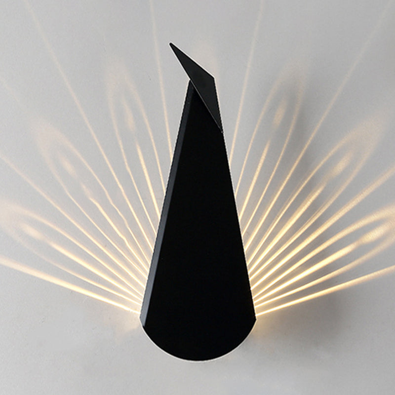 Pfauenwandmontierte Lampe postmoderne Einfachheit Metall Wandleuchte für Wohnzimmer