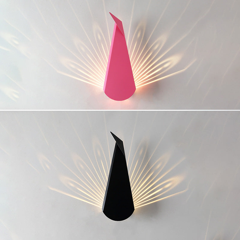 Pfauenwandmontierte Lampe postmoderne Einfachheit Metall Wandleuchte für Wohnzimmer