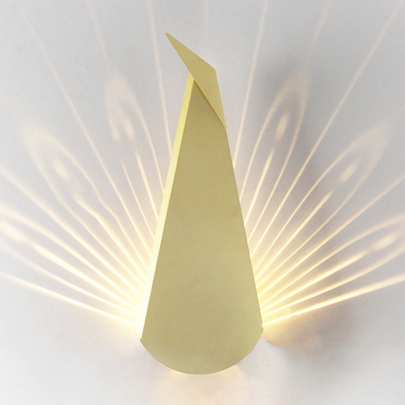 Pfauenwandmontierte Lampe postmoderne Einfachheit Metall Wandleuchte für Wohnzimmer