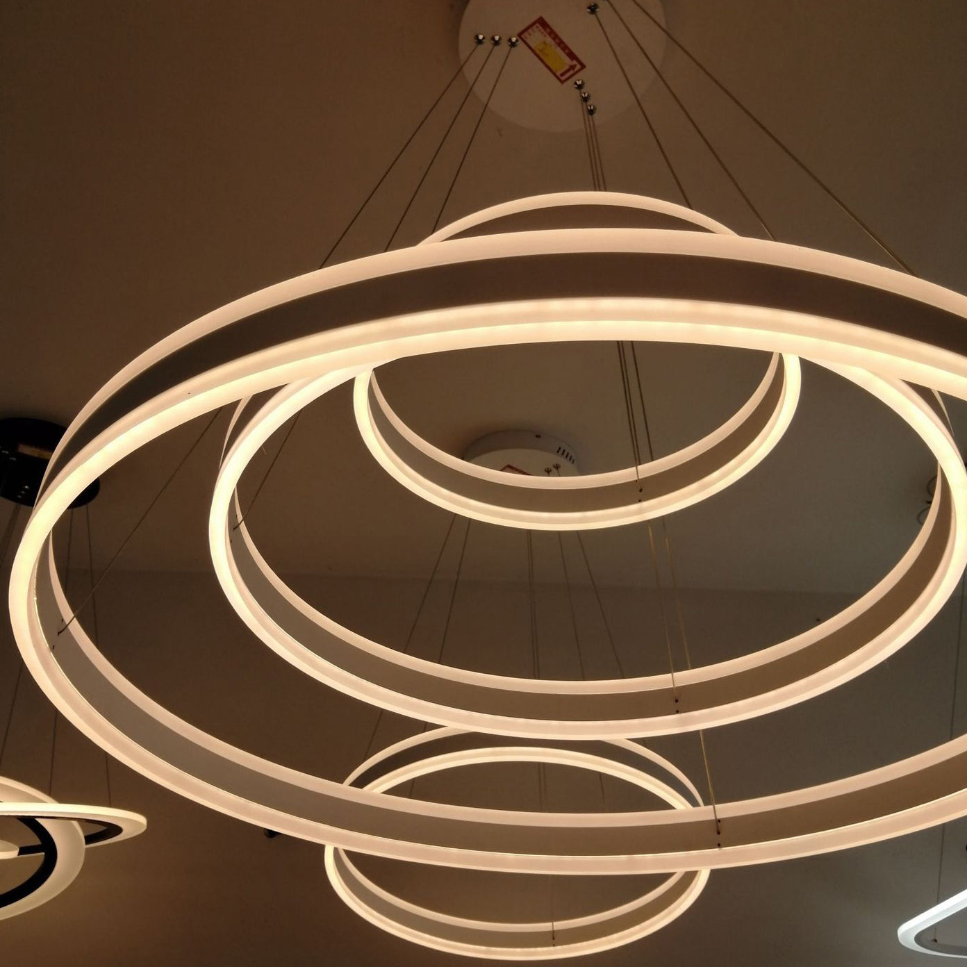 Lampade circolari di metallo marrone contemporaneo Cafe Cafe Hanging lampadario