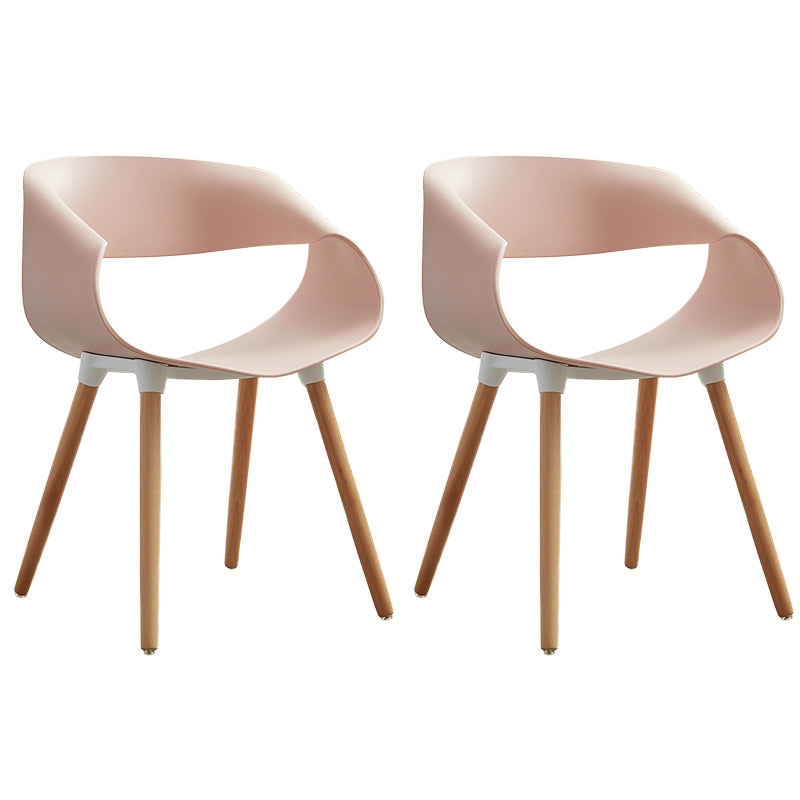 Chaises d'appoint de salle à manger en plastique Chaise d'intérieur et d'extérieur Glam de 18 po de large, chaise d'appoint à dossier ouvert