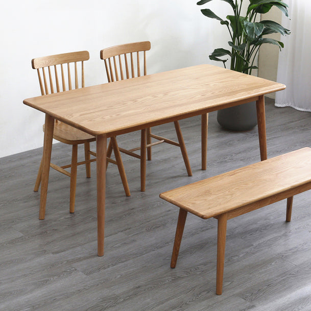 Table à manger décontractée rectangle Tone brune table fixe avec du bois massif en chêne