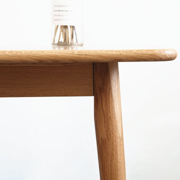 Table à manger décontractée rectangle Tone brune table fixe avec du bois massif en chêne