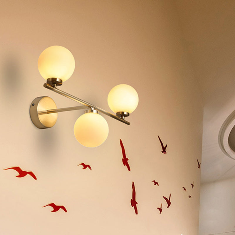 Nordic Modern Metal Wall Mounted Lighting Gold Wall Sconce for Bedroom