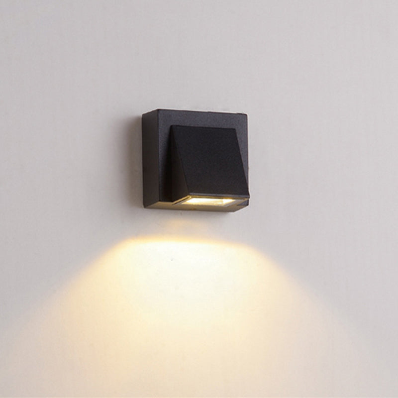 Geometric Shade Wall Lighting Modern Style Metal 1 Light Sconce Light in Black