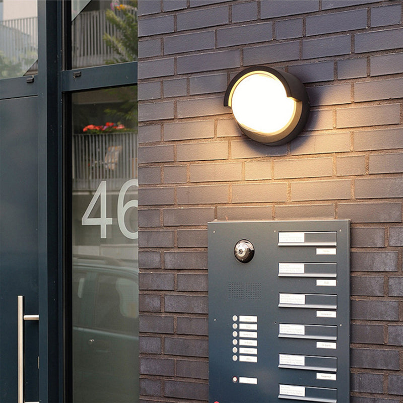 Geometric Shade Wall Lighting Modern Style Metal 1 Light Sconce Light in Black