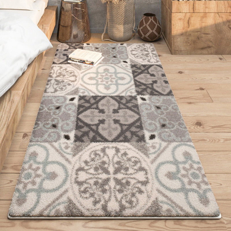 Tapis de motif graphique fantaisie Rapier en polyester gris Tapis de support de tapis sans glissement pour le salon