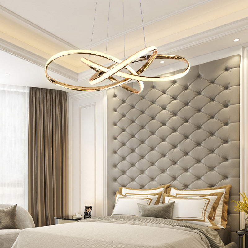 Acrylgold -LED -Anhänger Licht im modernen präzisen Stil Eisen linearer Kronleuchter für Innenräume