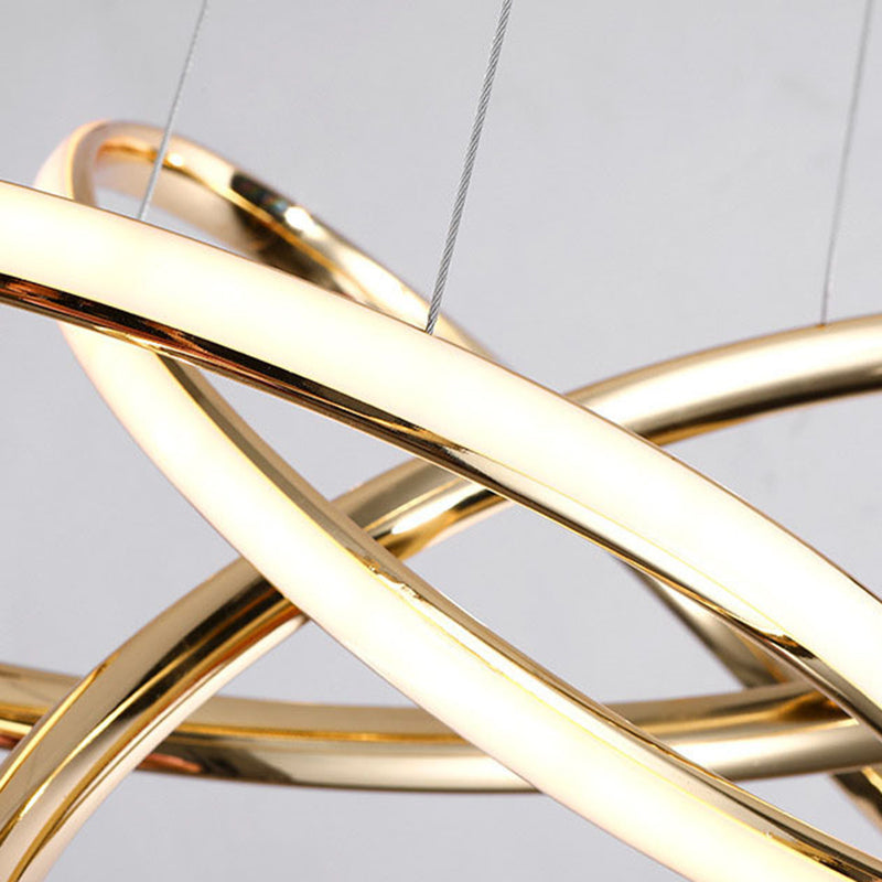 Luz colgante LED de oro acrílico en moderno lámpara lineal de hierro de estilo conciso para espacios interiores