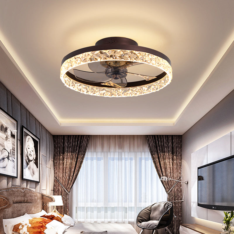 Moderne Luxus -LED -Deckenventilatoren lackierte Eisenkreisflush -Halterung mit Acrylschatten