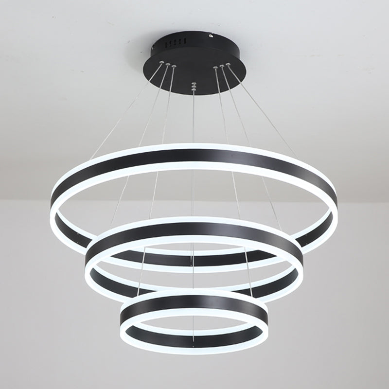 Apparecchi di illuminazione a soffitto con soffitto in metallo a livello nero