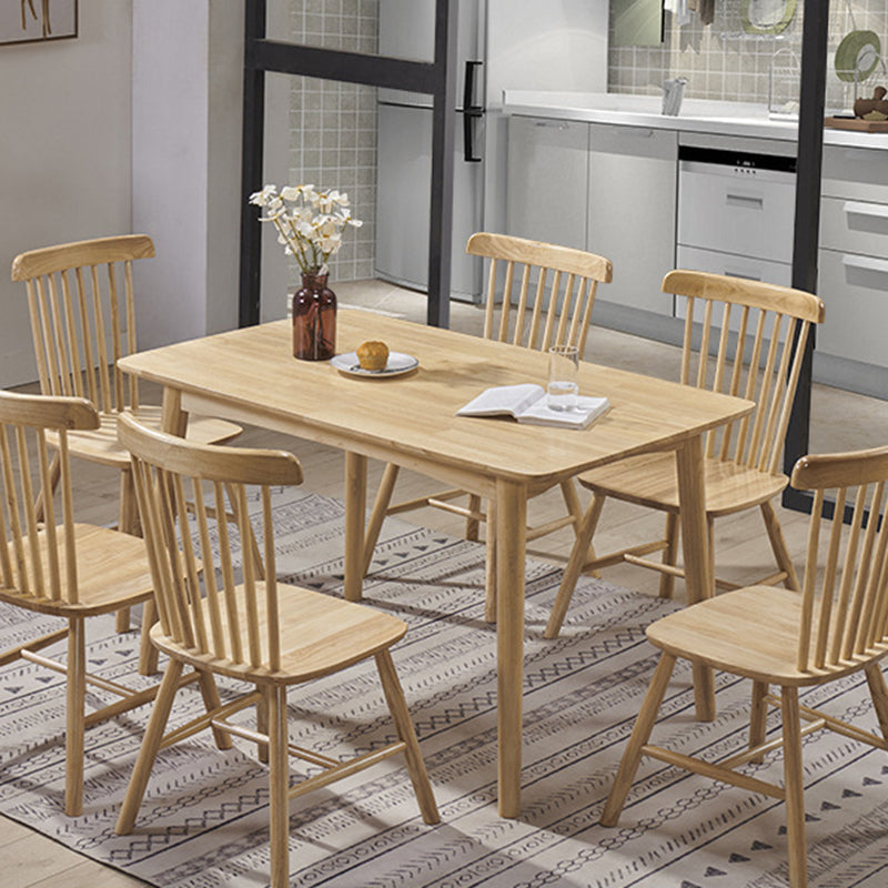 Mesa de comedor de madera sólida de 54 "L 4 Piernas Mesa de forma del rectángulo base en estilo moderno