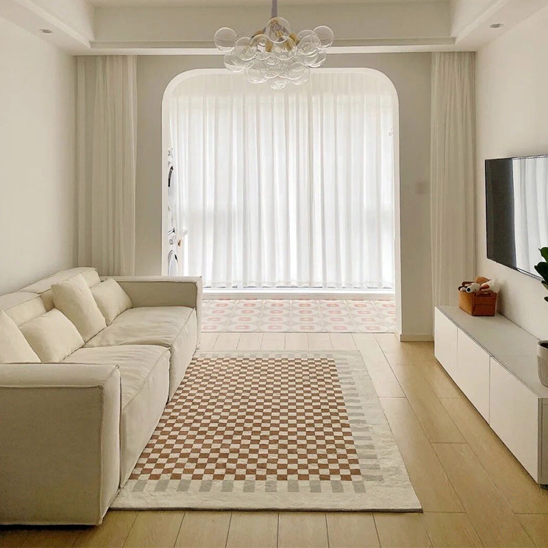 Fancy Brown Area Carpet Modern Plaid Pattern Area Carpet Polyester Stain Resistant Rug for Bedroom