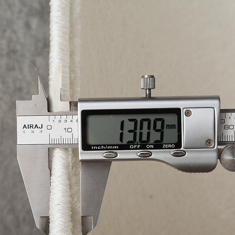 Fancy Modern Area Carpet Plaid Pattern Polyester Area Rug Stain Resistant Rug for Living Room