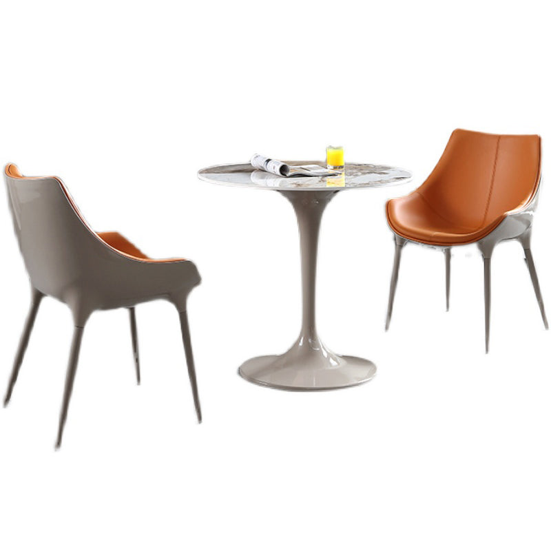Ronde eigentijdse eettafel in bruintinten Vaste tafel van gesinterde steen