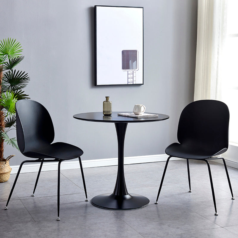 Round Modern Style Solid Wood Dining Table Dining Furniture with Tulip Base