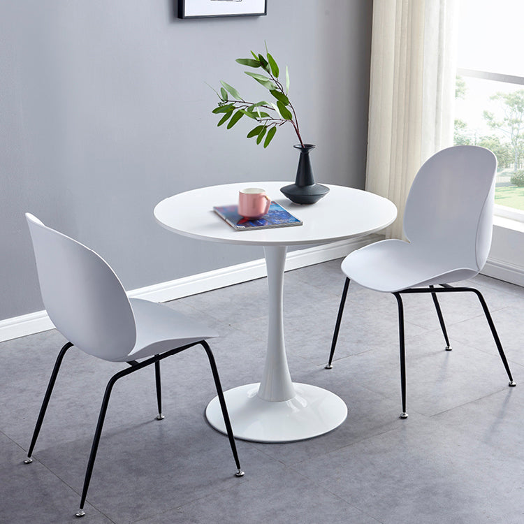 Round Modern Style Solid Wood Dining Table Dining Furniture with Tulip Base