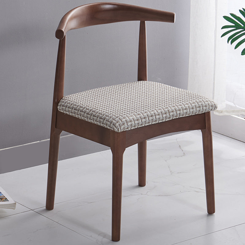 Chaise de salle à manger contemporaine chaise latérale ouverte avec des pattes en bois pour un usage domestique