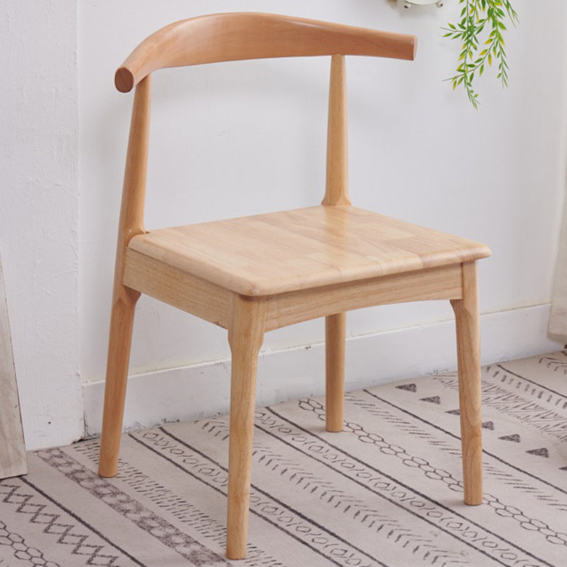 Chaise de salle à manger contemporaine chaise latérale ouverte avec des pattes en bois pour un usage domestique