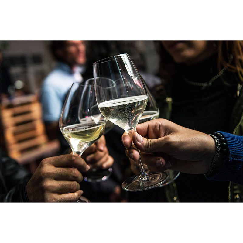 Commercial Use Wine Mural Contemporary Wallpaper Stain Resistant Wall Decor for Bar