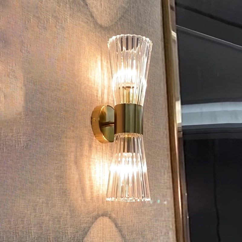 Lampada a parete postmoderna a parete 2 heele lampade con un ombra di cristallo chiaro