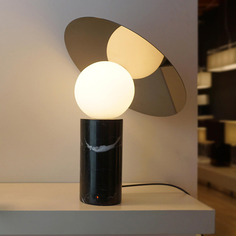 Nuits rondes en métal et lampe de style simplicité Lumière avec base en marbre