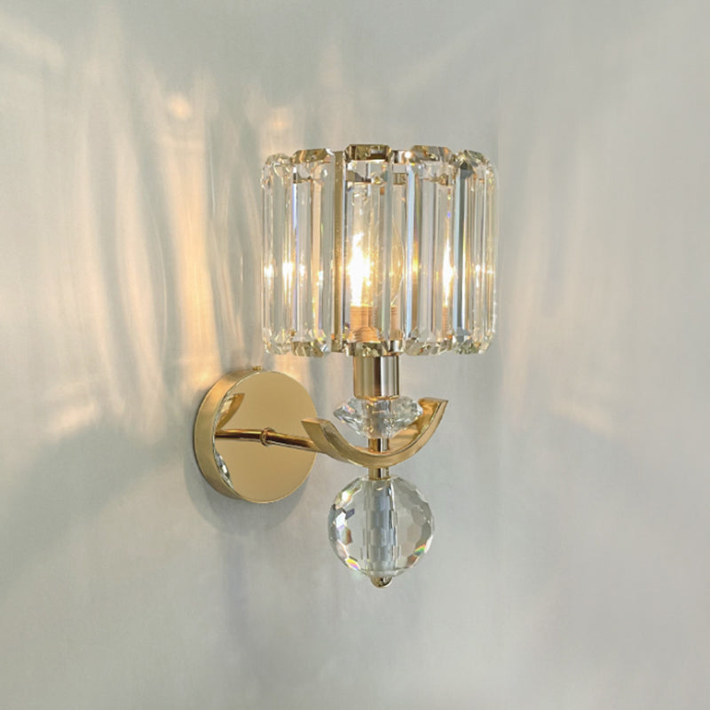 Luce di applique di ferro con paralume a parete postmoderna di cristallo lampada montata