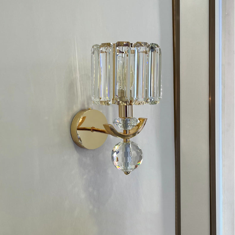 Luce di applique di ferro con paralume a parete postmoderna di cristallo lampada montata