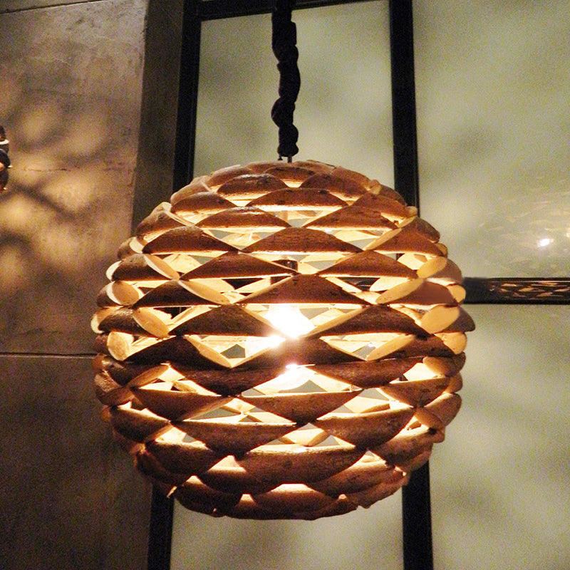 Luz de colgante esférica de madera asiática 1 accesorio de iluminación colgante de bulbo marrón, 12 "/14" de ancho