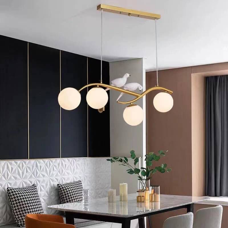 Modern Creative Globe Isola Light Iron Iron Firmine a 4 luci a 4 luci con tonalità di vetro