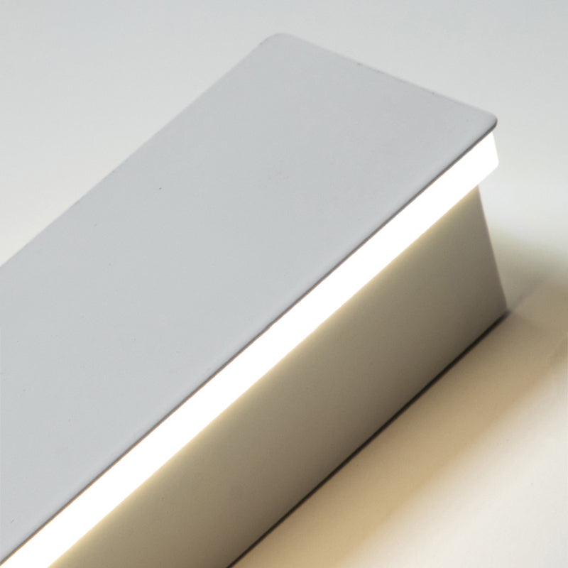 Modern Simple Simple Stile Linear Wall Sconce Metal 1 Sconces Light in White Finish