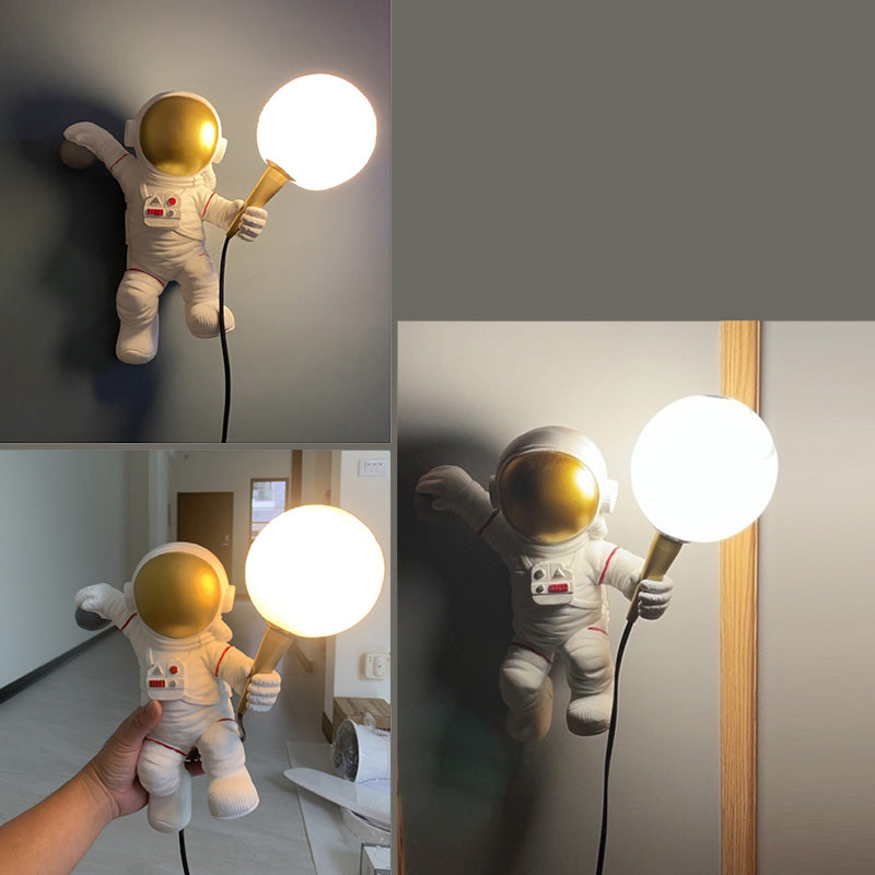Contemporary Simplicity Wall Sconce Lights Astronaut Shape Light for Bedroom