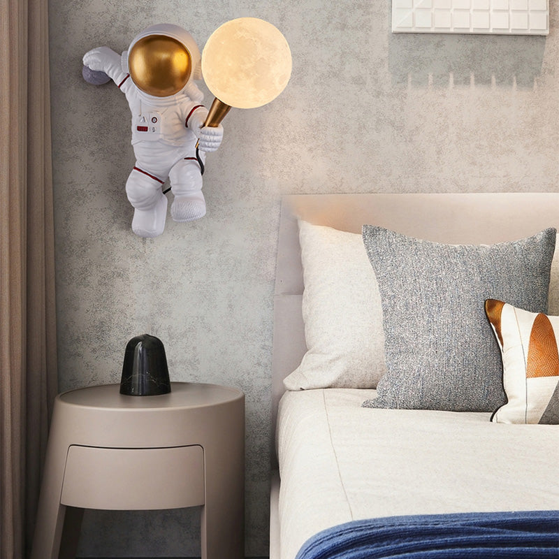 Semplicità contemporanea a muro di applique luci astronauta a forma di luce per camera da letto