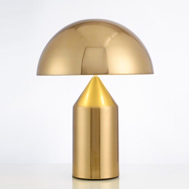 Contemporary Style 3-Bulbs Simplicity Metal Table Lamp for Bedroom Living Room