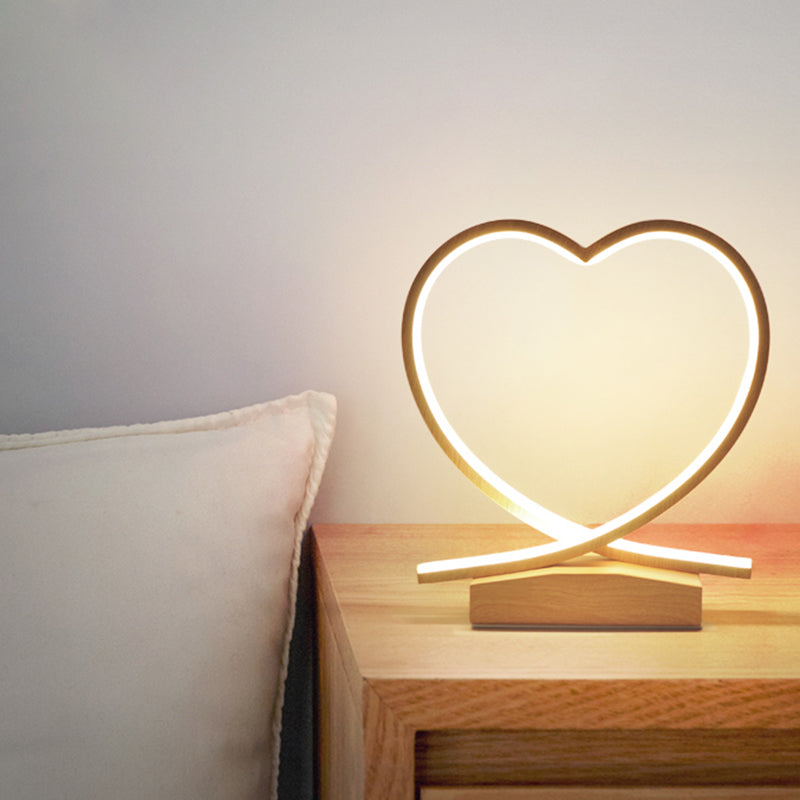 Metall Herz kleiner Schreibtischlampe Moderne LED Light Wood Task Lighting mit Acrylschatten