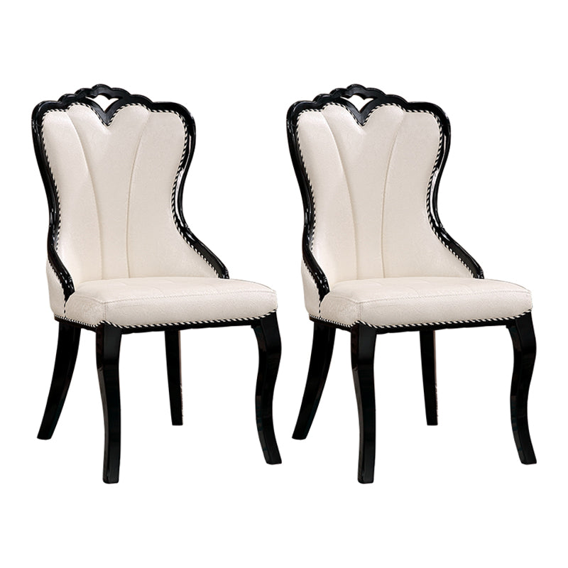 Chaise latéral sans bras rembourrée de style Scandinave Chaise de restauration à dos solide pour usage à domicile