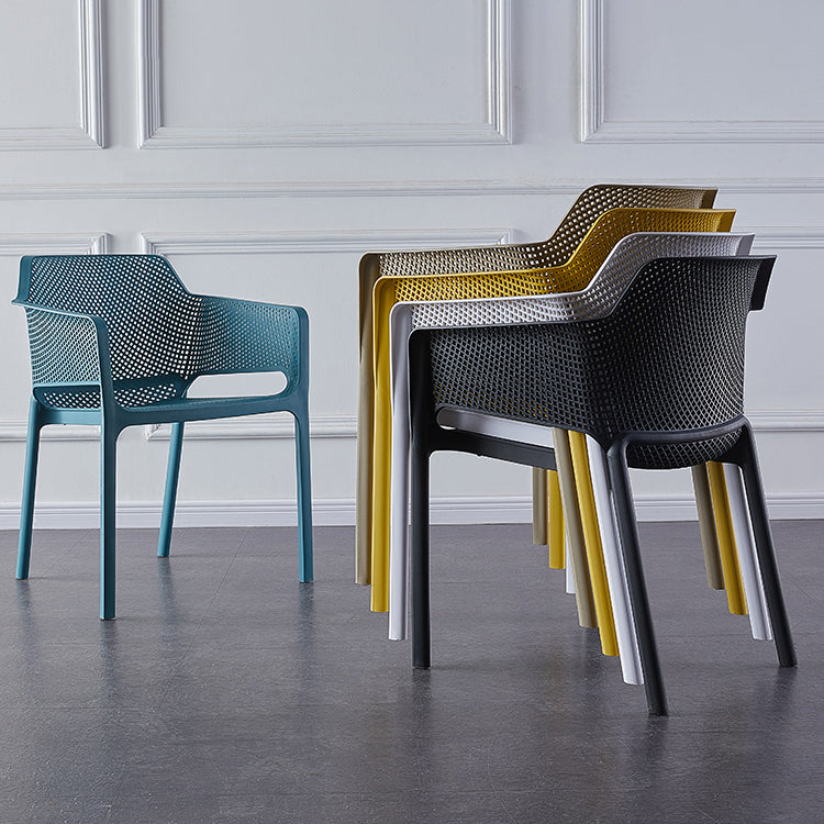 Chaises de bras empilables intérieures en plastique scandinave pour restauration en plastique pour la cuisine
