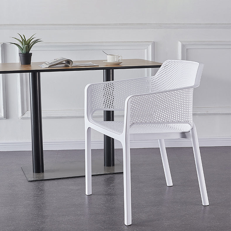 Chaises de bras empilables intérieures en plastique scandinave pour restauration en plastique pour la cuisine