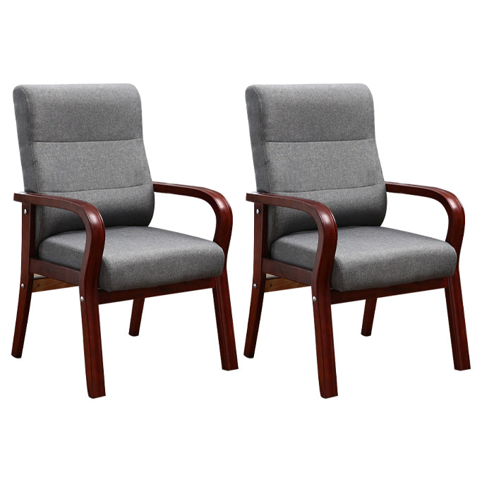 Chaises de bras arrière à salle à manger rembourrée moderne avec des jambes en bois