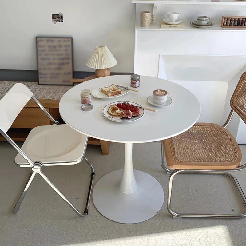 Eenvoudige stijl huis vaste houten eettafel ronde vormtafel met tulpbasis