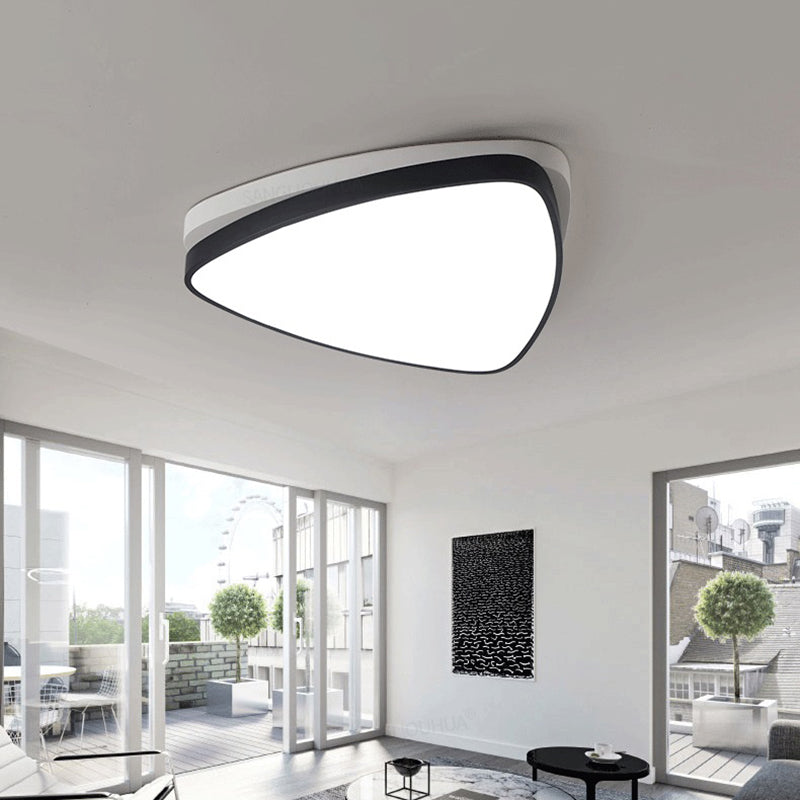 Plafonniers triangulaires pour chambre à coucher, 15/19/23 pouces, plafonnier moderne en fer et acrylique en blanc et noir, blanc chaud/blanc