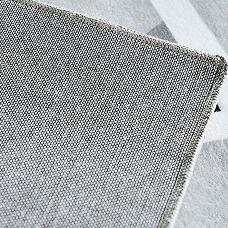 Black Modern Carpet Polyester Graphic Carpet Stain Resistant Carpet for Living Room